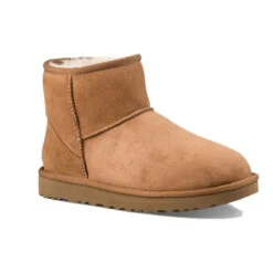 UGG Girls' Classic Mini II Boots -Patagonia Shop Womens UGG Classic Mini II Boot 20Chestnut 4
