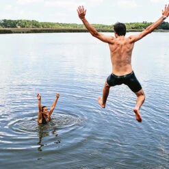 Free Fly Men's Bamboo Comfort Boxer Briefs -Patagonia Shop freefly mens bamboo comfort boxer briefs navy model