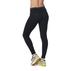 Icebreaker Women's Oasis 200 Lightweight Baselayer Leggings -Patagonia Shop icebreaker womens oasis 200 lightweight baselayer leggings model back