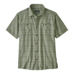 Patagonia Men's Back Step Short-Sleeve Shirt -Patagonia Shop patagonia mens back step shirt green