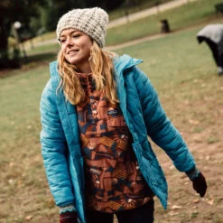 Patagonia Women's Synchilla Lightweight Snap-T Fleece Pullover -Patagonia Shop patagonia womens synchilla lightweight snap t fleece pullover lifestyle