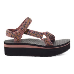 Teva Flatform Universal Women's Sandals -Patagonia Shop teva womens flatform universal sandals ziggy rose