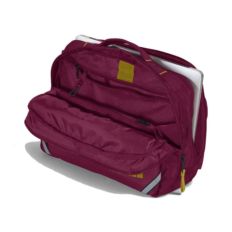 The North Face Base Camp Voyager Sling 1 The North Face Base Camp Voyager Sling