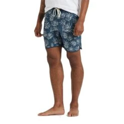 Vuori Men's Cruise Boardshorts - 7.5" Inseam -Patagonia Shop vuori cruise boardshorts palm scribble feature