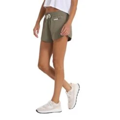 Vuori Women's Clementine Short 2.0 - 4" Inseam -Patagonia Shop vuori womens clementine short 20 4 in inseam side