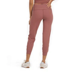 Vuori Women's Daily Jogger -Patagonia Shop vuori womens daily joggers terracotta 2
