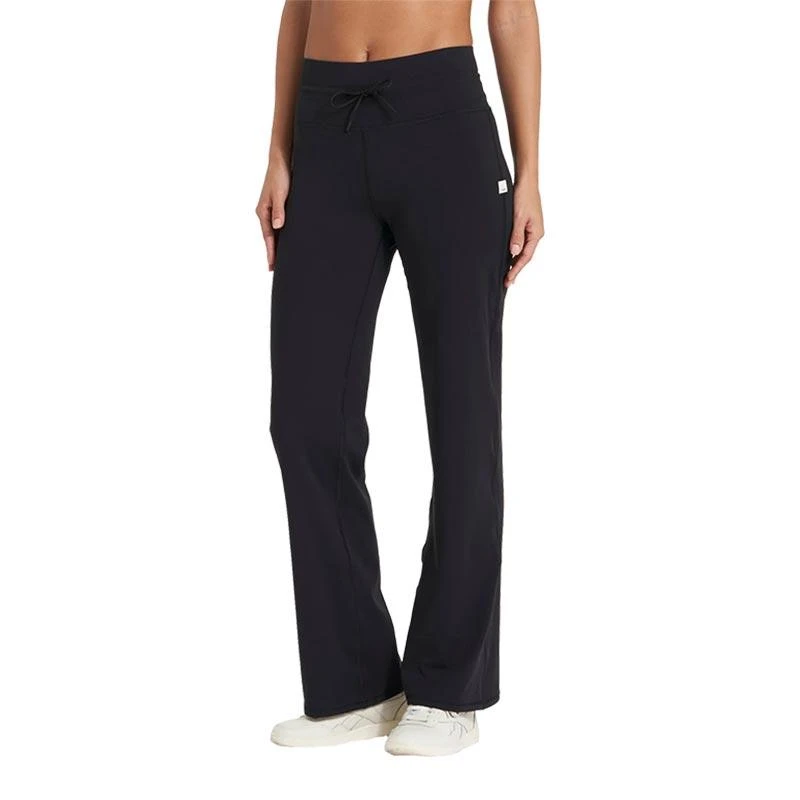 Vuori Women's Daily Wideleg Leggings 1 Vuori Women's Daily Wideleg Leggings