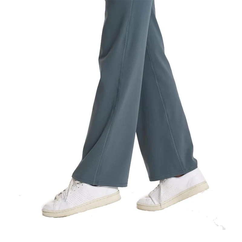 Vuori Women's Daily Wideleg Leggings 2 Vuori Women's Daily Wideleg Leggings - Image 2