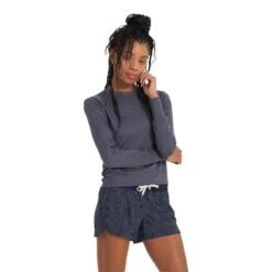 Vuori Women's Daydream Crew Pullover -Patagonia Shop vuori womens daydream crew pullover azure heather