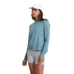 Vuori Women's Daydream Crew Pullover -Patagonia Shop vuori womens daydream crew pullover luna heather