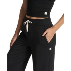 Vuori Women's Halo Essential Wideleg Leggings -Patagonia Shop vuori womens halo essential wideleg pocket