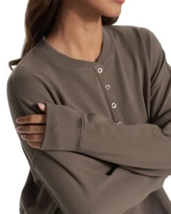 Vuori Women's Laguna Henley 6 Vuori Women's Laguna Henley -Patagonia Shop vuori womens laguna henley add1