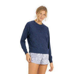 Vuori Women's Longsleeve Halo Crew Sweatshirt -Patagonia Shop vuori womens long sleeved halo crew navy heather 1