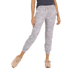 Vuori Women's Performance Jogger 35 Vuori Women's Performance Jogger -Patagonia Shop vuori womens performance jogger camo